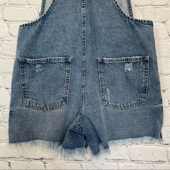 Juicy Couture Distressed Shortalls - Picture 6 of 7